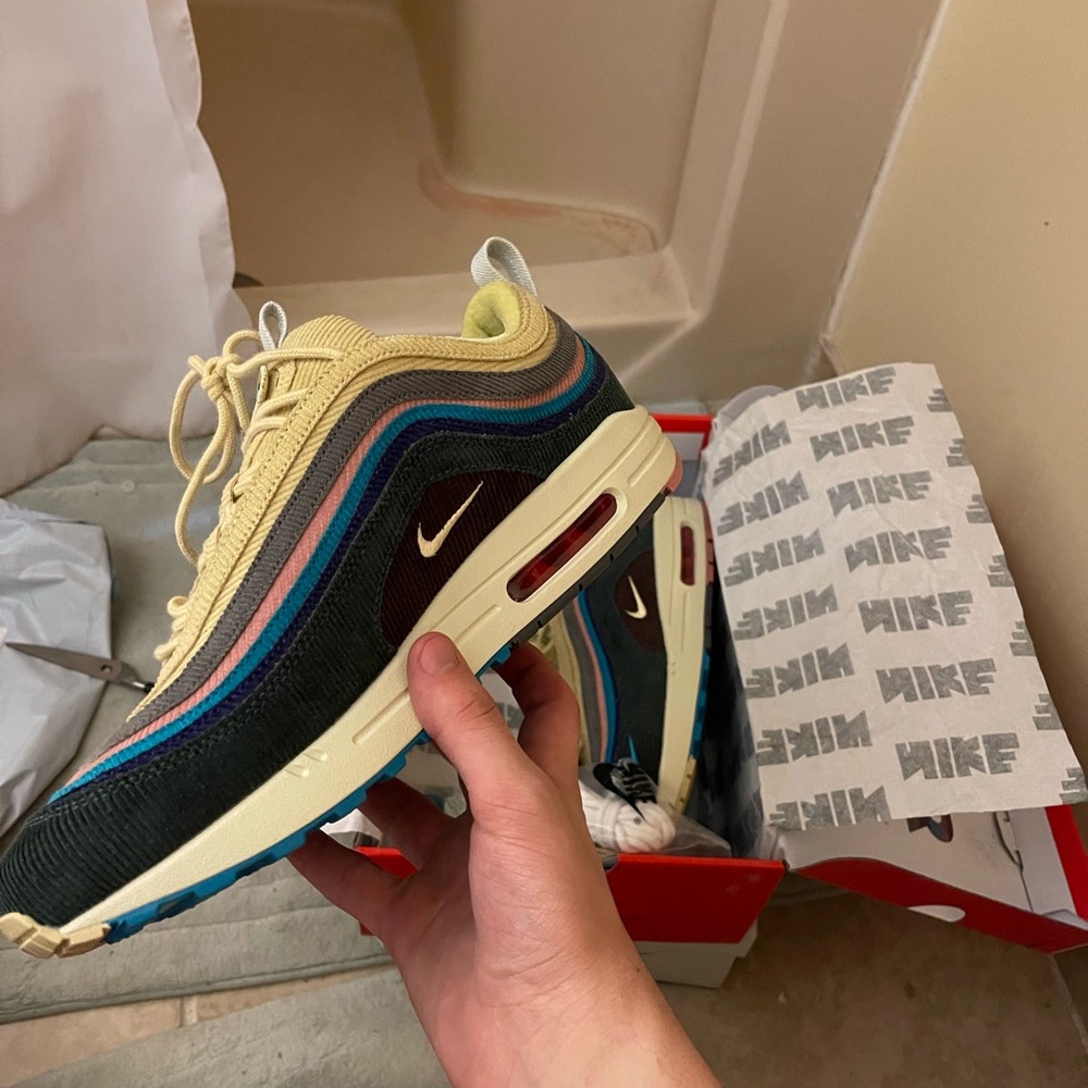 just bought from a friend, deadstock, just getting rid of em